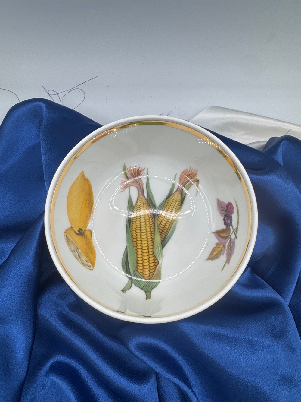 Decorative Ceramic Fruit & Wheat Bowl with Gold Trim